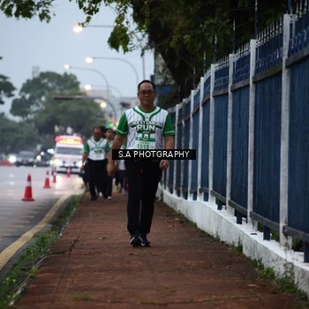 Runner Photo 8711212