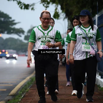 Runner Photo 8711240