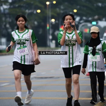 Runner Photo 8711278