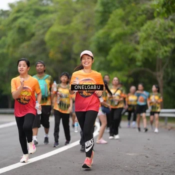 Runner Photo 8711280