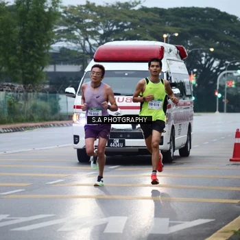 Runner Photo 8711402