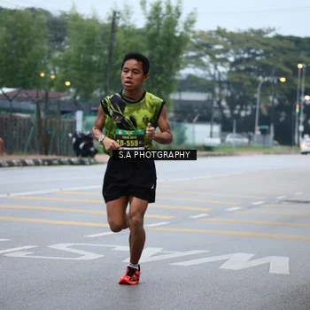 Runner Photo 8711533