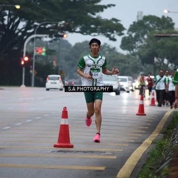 Runner Photo 8711549