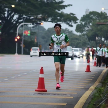 Runner Photo 8711559