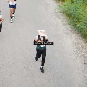 Runner Photo 8711724
