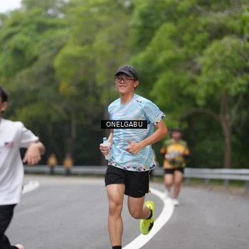 Runner Photo 8712049
