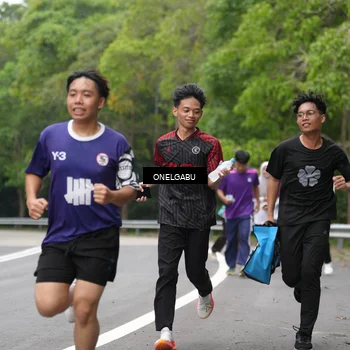Runner Photo 8712058