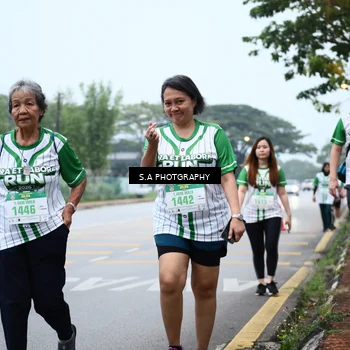 Runner Photo 8712082