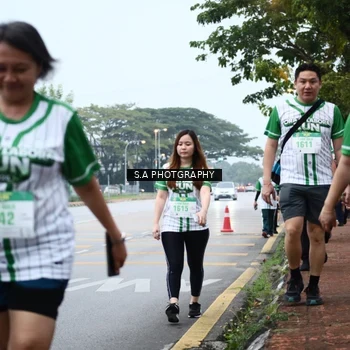 Runner Photo 8712117