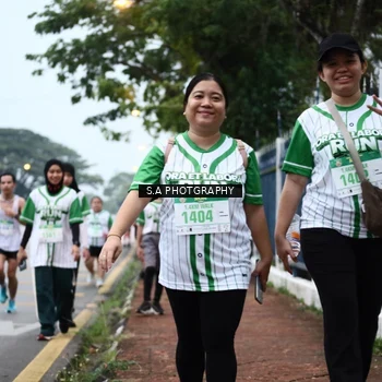 Runner Photo 8712213