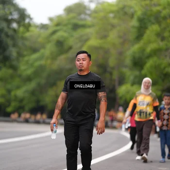 Runner Photo 8712302