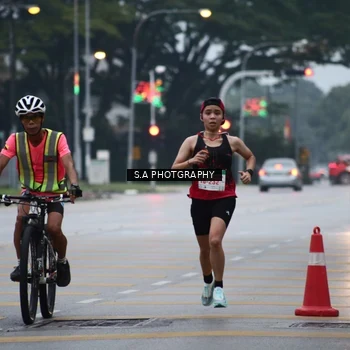 Runner Photo 8712416