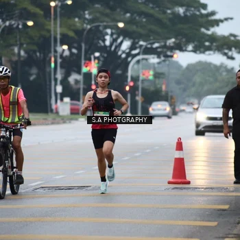 Runner Photo 8712429