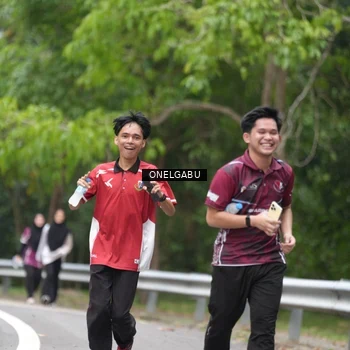 Runner Photo 8712435