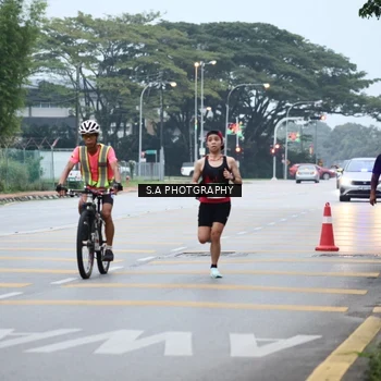 Runner Photo 8712458