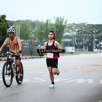 Runner Photo 8712478
