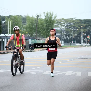 Runner Photo 8712531