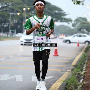 Runner Photo 8712567
