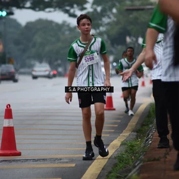 Runner Photo 8712632