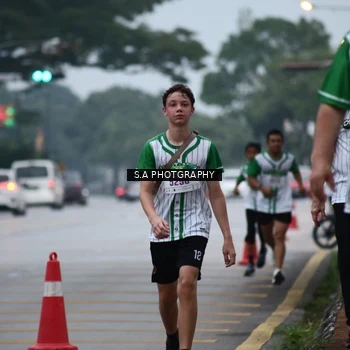 Runner Photo 8712638