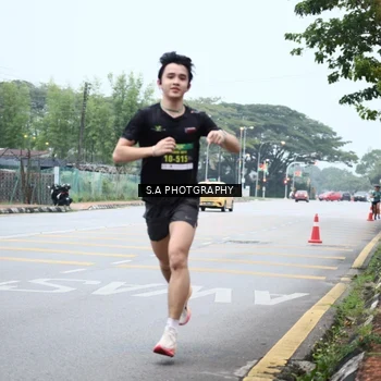 Runner Photo 8712752