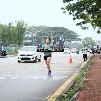 Runner Photo 8712791