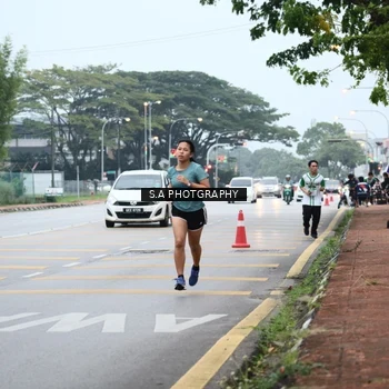 Runner Photo 8712809