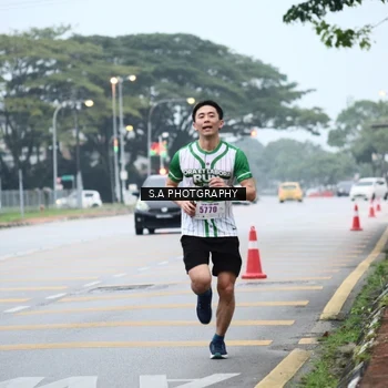 Runner Photo 8712875