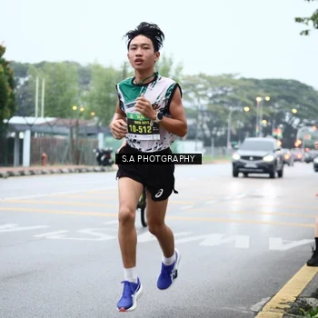 Runner Photo 8713011