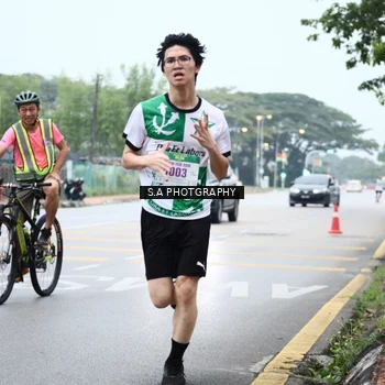 Runner Photo 8713017