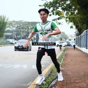 Runner Photo 8713027
