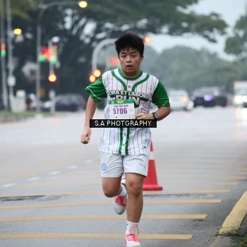 Runner Photo 8713091