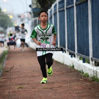 Runner Photo 8713122