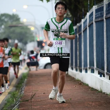 Runner Photo 8713150
