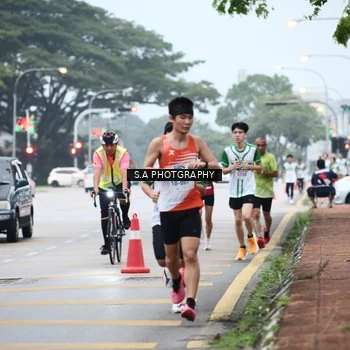 Runner Photo 8713163