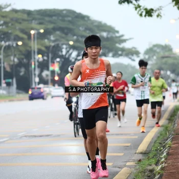 Runner Photo 8713182