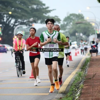 Runner Photo 8713203