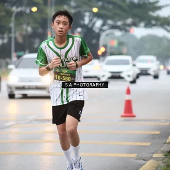 Runner Photo 8713241