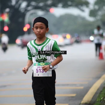 Runner Photo 8713309