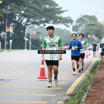 Runner Photo 8713577