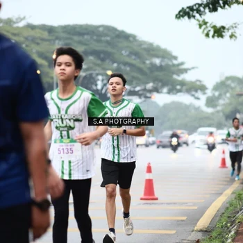 Runner Photo 8713849