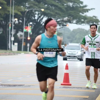 Runner Photo 8714042