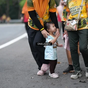 Runner Photo 8714111