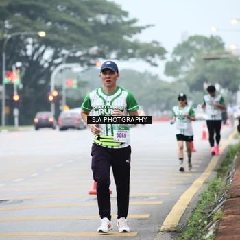 Runner Photo 8714255