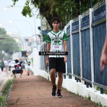 Runner Photo 8714316