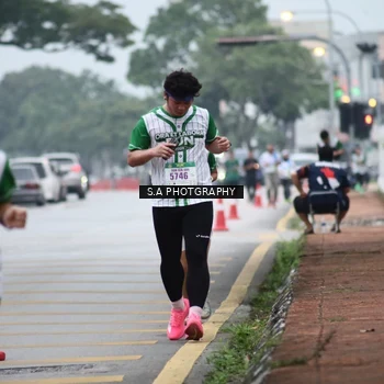 Runner Photo 8714344
