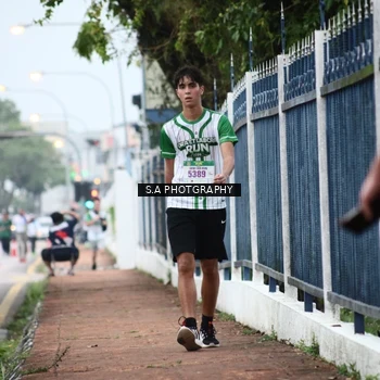 Runner Photo 8714349