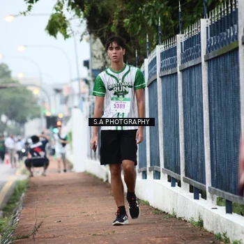 Runner Photo 8714388