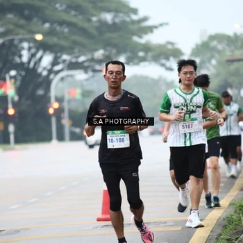 Runner Photo 8714800