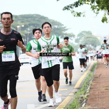 Runner Photo 8714841